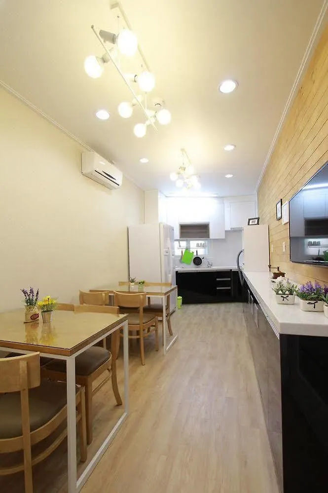 Seowon Guest House Gyeongbok Palace - Hostel Seoul 2*,