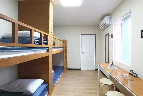Hotel Seowon Guest House Gyeongbok Palace - Hostel Seoul