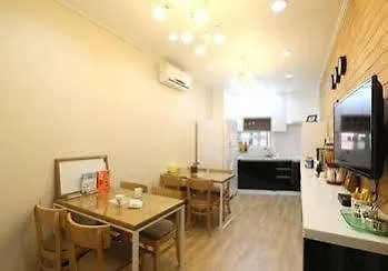 Seowon Guest House Gyeongbok Palace - Hostel Seoul Hotel